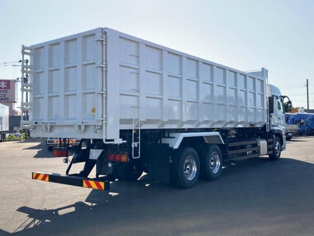 MITSUBISHI FUSOU SUPER GREAT 2024