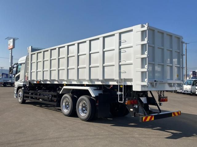 MITSUBISHI FUSOU SUPER GREAT 2024