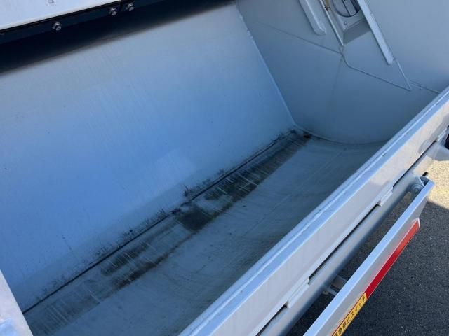 MITSUBISHI CANTER 2024