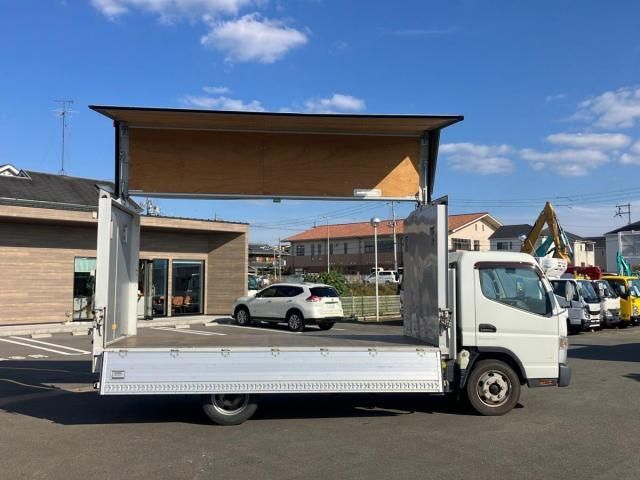 MITSUBISHI CANTER 2018