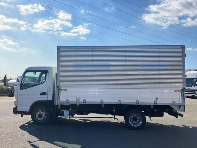 MITSUBISHI CANTER 2018