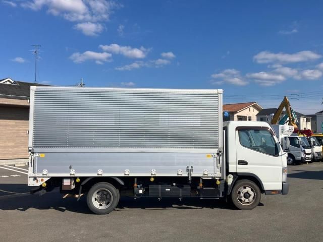 MITSUBISHI CANTER 2018