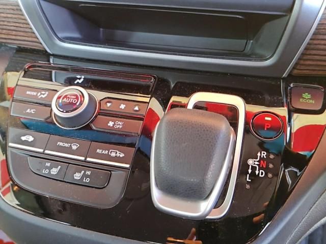 HONDA FREED HYBRID 2022