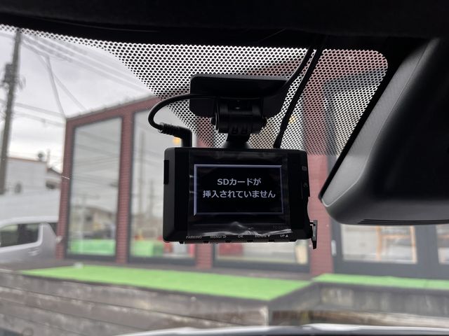 TOYOTA YARIS HYBRID 2023