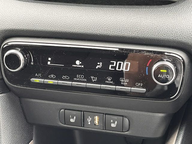 TOYOTA YARIS HYBRID 2023