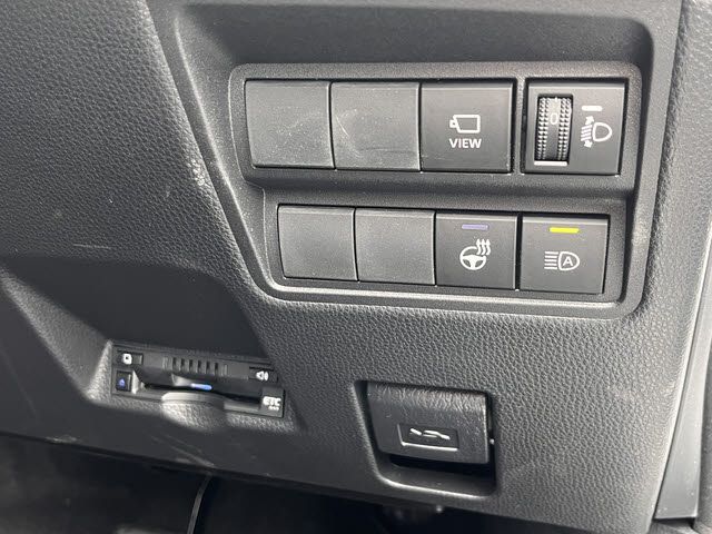 TOYOTA YARIS HYBRID 2023