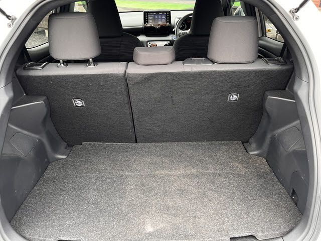 TOYOTA YARIS HYBRID 2023