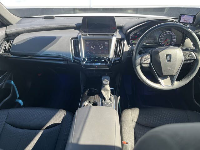 TOYOTA CROWN sedan hybrid 2019