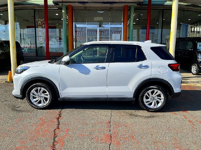 TOYOTA RAIZE HYBRID 2022