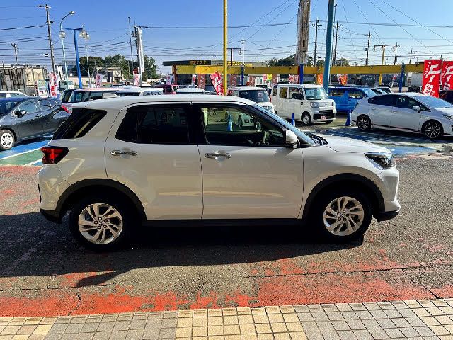 TOYOTA RAIZE HYBRID 2022