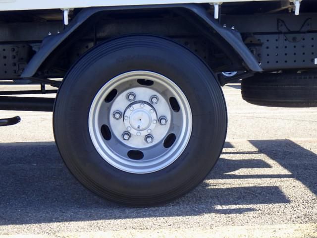 MITSUBISHI CANTER 2016