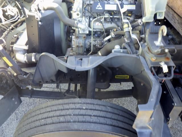 MITSUBISHI CANTER 2016