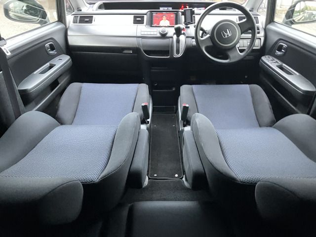 HONDA STEPWAGON SPADA 2008