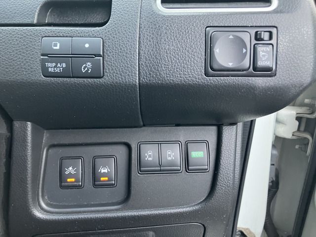 NISSAN SERENA  S-HYBRID 2015