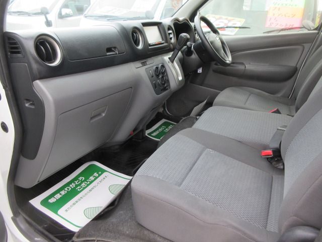 NISSAN NV350 CARAVAN 1.2t 2015