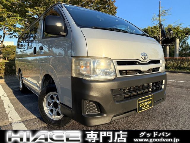 TOYOTA HIACE van 4WD 2012