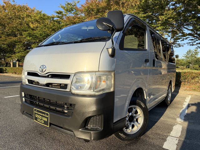 TOYOTA HIACE van 4WD 2012