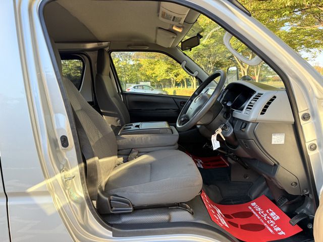 TOYOTA HIACE van 4WD 2012