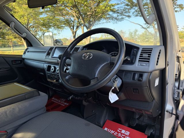 TOYOTA HIACE van 4WD 2012