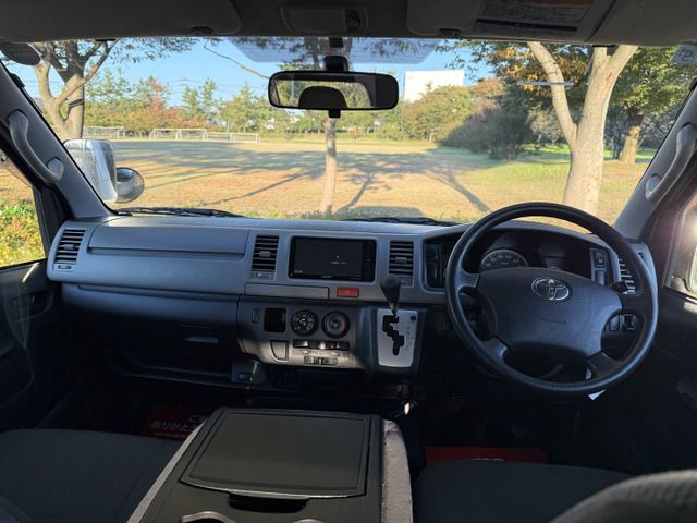 TOYOTA HIACE van 4WD 2012