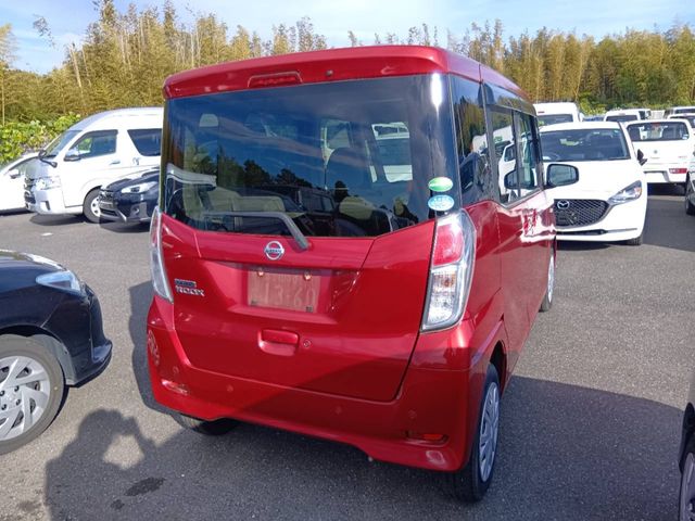 NISSAN DAYZ ROOX 2018