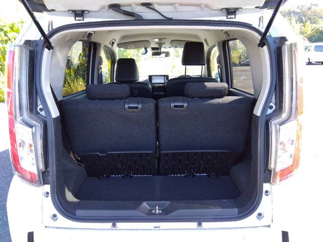 DAIHATSU MOVE CUSTOM 2016