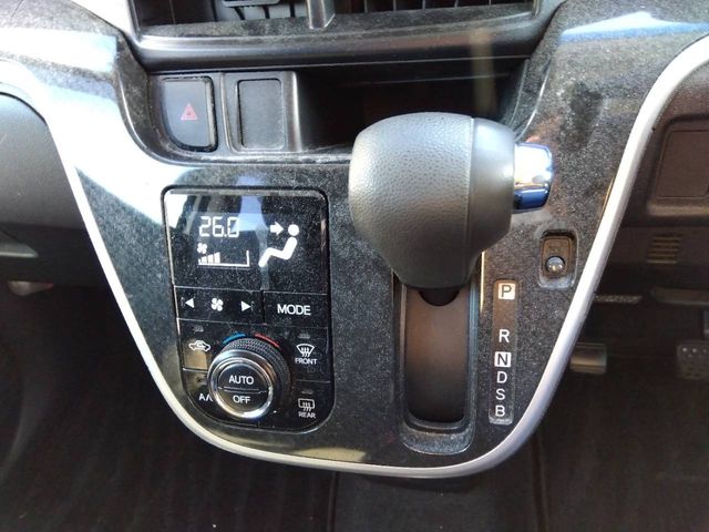 DAIHATSU MOVE CUSTOM 2016