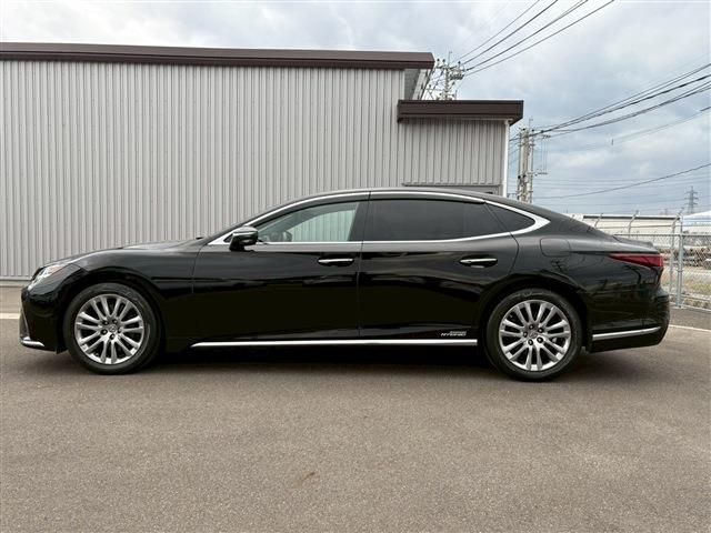 TOYOTA LEXUS LS500h 2022