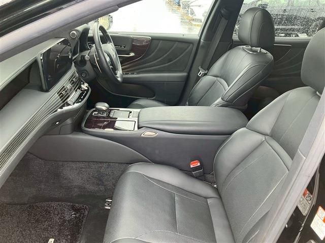 TOYOTA LEXUS LS500h 2022