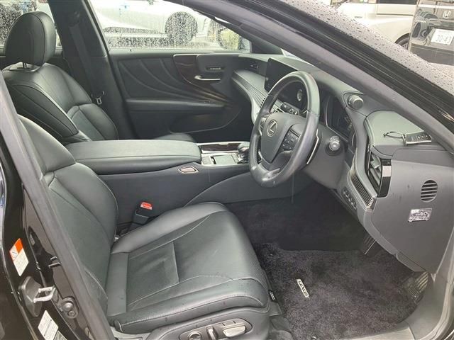 TOYOTA LEXUS LS500h 2022