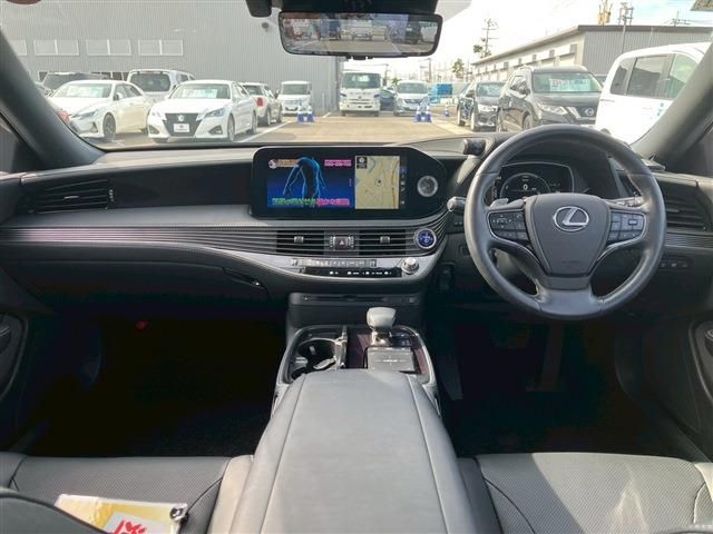 TOYOTA LEXUS LS500h 2022