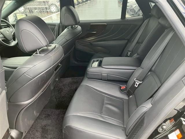 TOYOTA LEXUS LS500h 2022