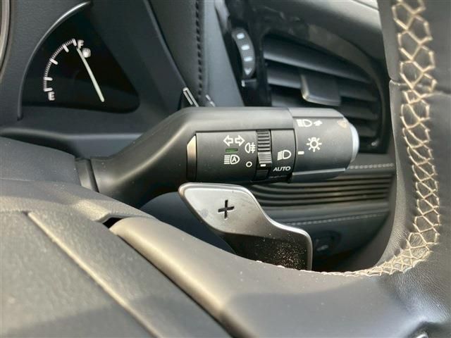 TOYOTA LEXUS LS500h 2022