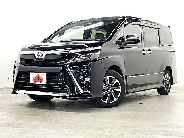 TOYOTA VOXY 2020
