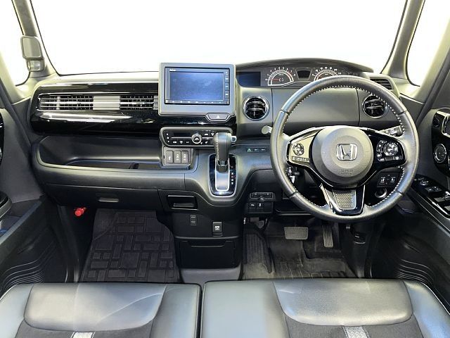 HONDA N BOX CUSTOM 2021