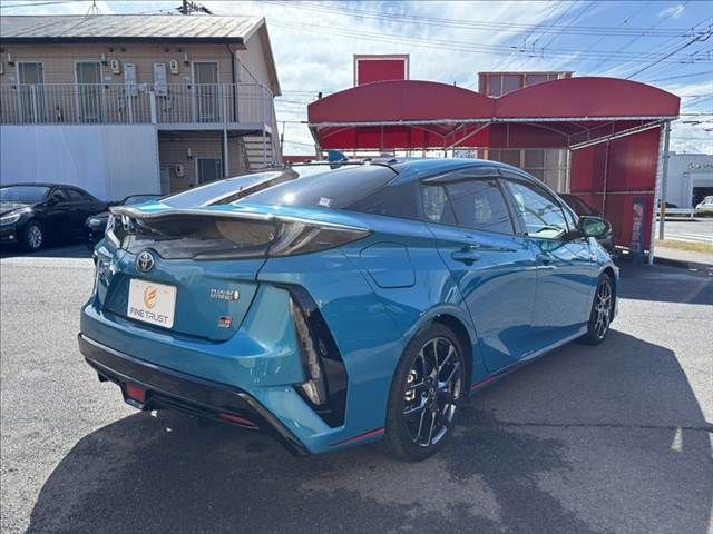 TOYOTA PRIUS PHV 2017