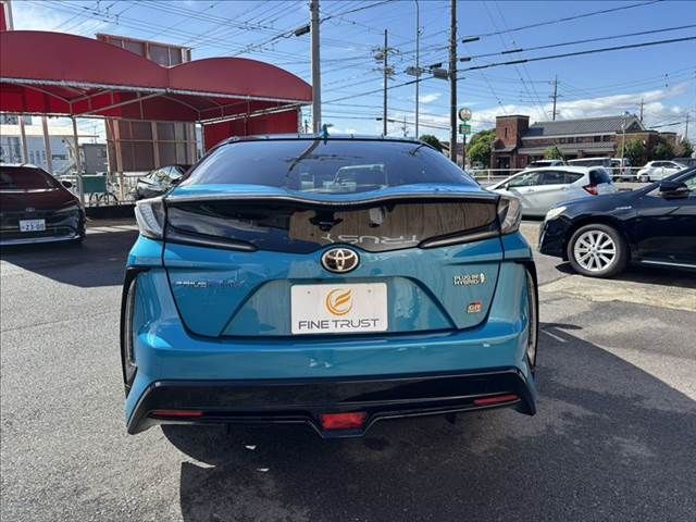 TOYOTA PRIUS PHV 2017