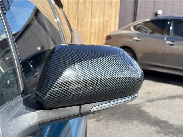 TOYOTA PRIUS PHV 2017