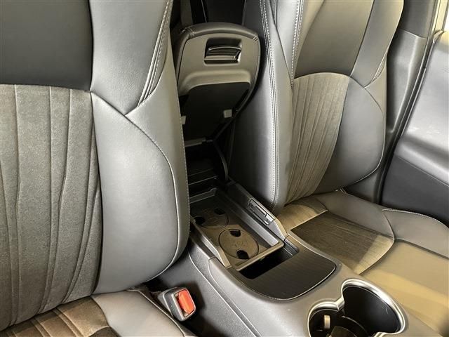 TOYOTA HARRIER HYBRID 2020