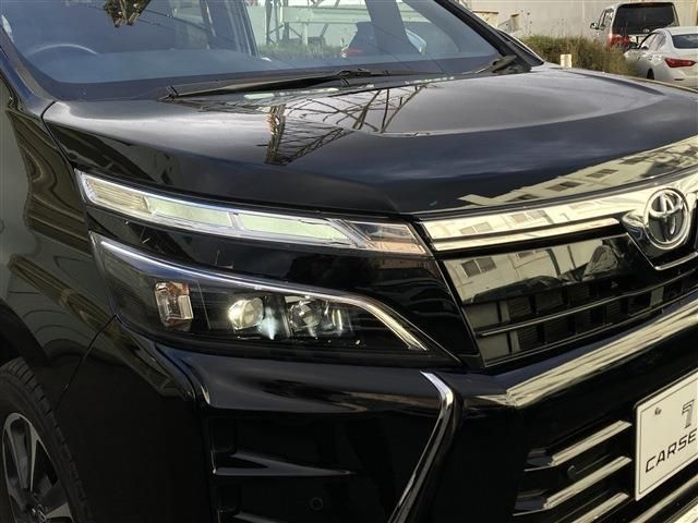 TOYOTA VOXY 4WD 2020