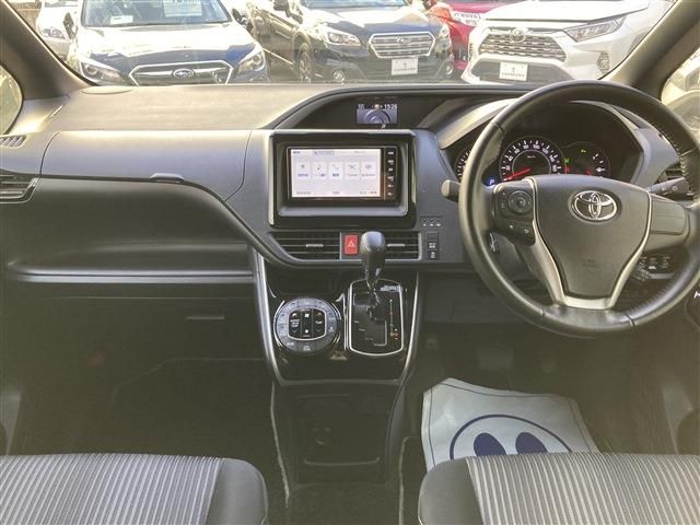 TOYOTA VOXY 4WD 2020