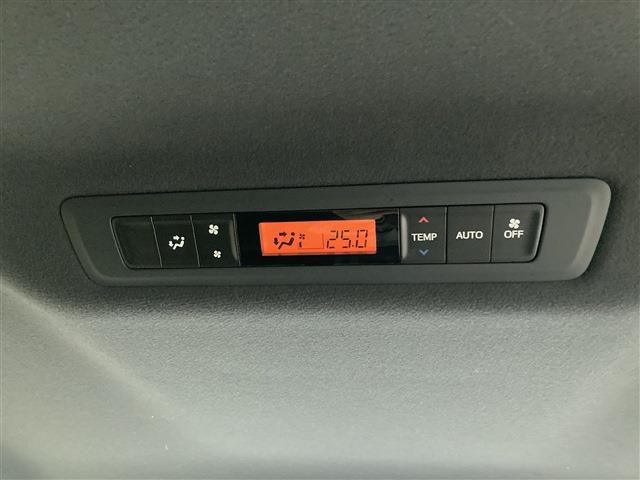 TOYOTA VOXY 4WD 2020