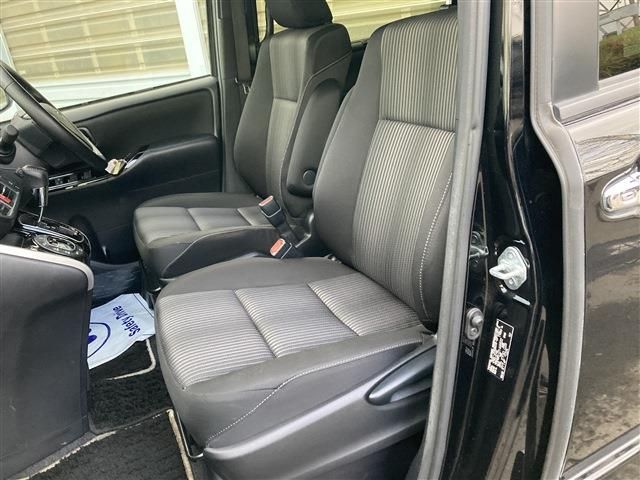 TOYOTA VOXY 4WD 2020