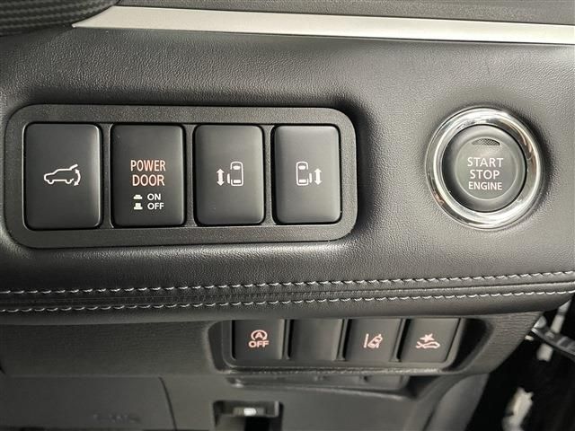 MITSUBISHI DELICA D:5 4WD 2023