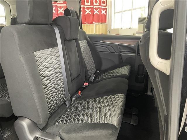 MITSUBISHI DELICA D:5 4WD 2023