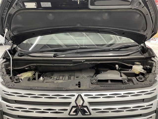 MITSUBISHI DELICA D:5 4WD 2023