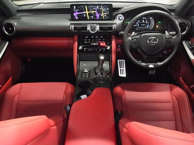 TOYOTA LEXUS IS300h 2020