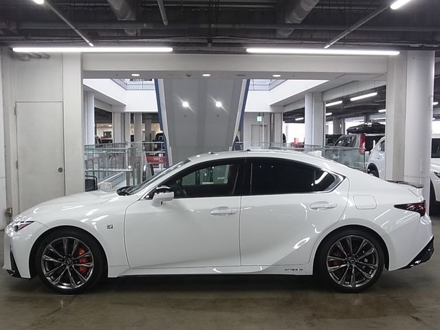 TOYOTA LEXUS IS300h 2020