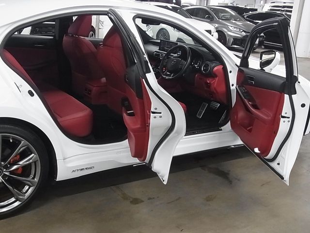 TOYOTA LEXUS IS300h 2020