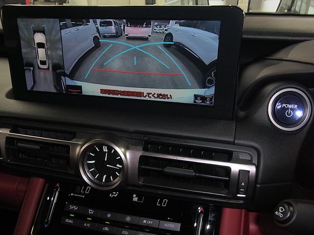 TOYOTA LEXUS IS300h 2020